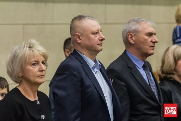 Ślubowanie klasy sportowej ostrowskiej "dwójki" (zdjęcia, wideo)