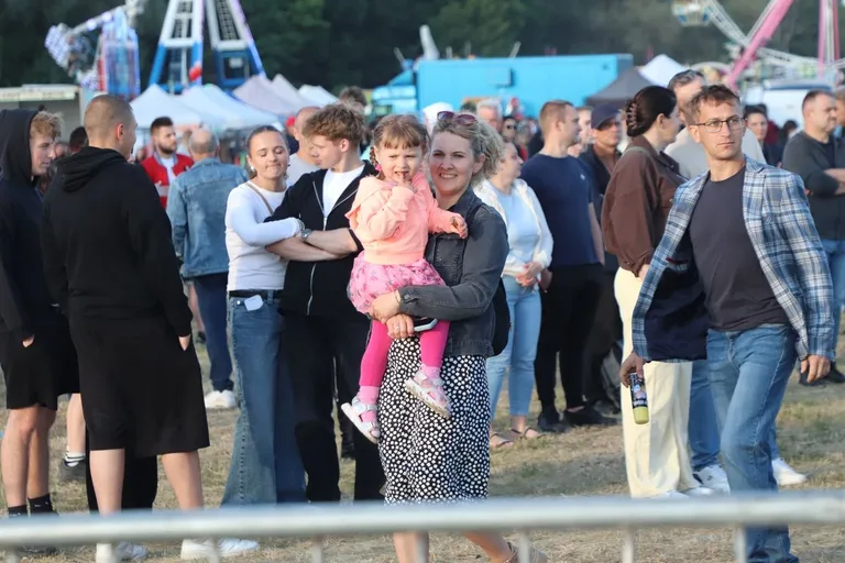 (szkiiiic) Koncertowy pierwszy dzień 46. Dni Broku i Puszczy Białej za nami. Publiczność bawiła się do późna (zdjęcia, wideo)