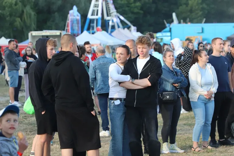 (szkiiiic) Koncertowy pierwszy dzień 46. Dni Broku i Puszczy Białej za nami. Publiczność bawiła się do późna (zdjęcia, wideo)