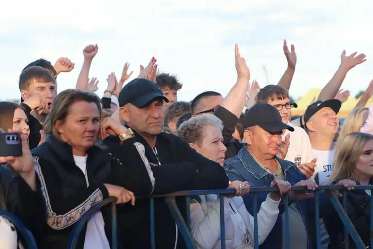 (szkiiiic) Koncertowy pierwszy dzień 46. Dni Broku i Puszczy Białej za nami. Publiczność bawiła się do późna (zdjęcia, wideo)