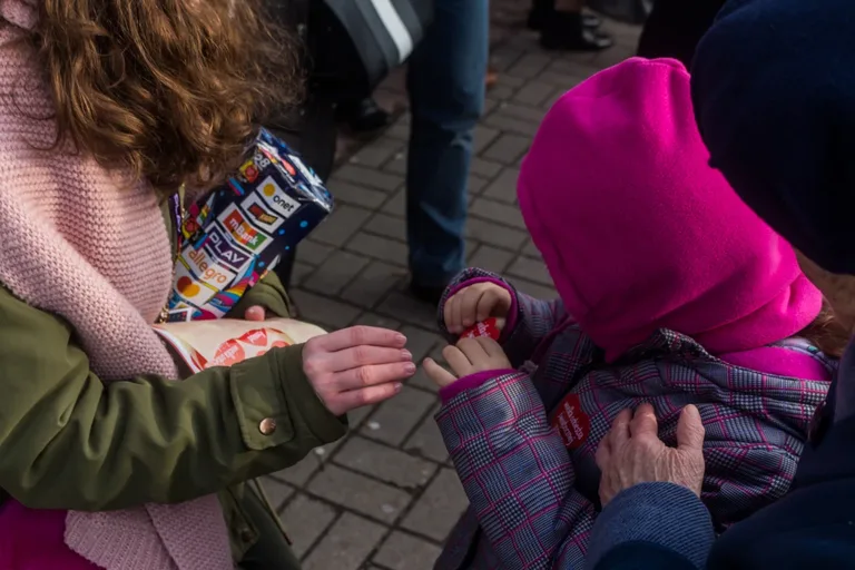 W Ostrowi zebrano już ponad 22 tys. złotych na WOŚP (zdjęcia)