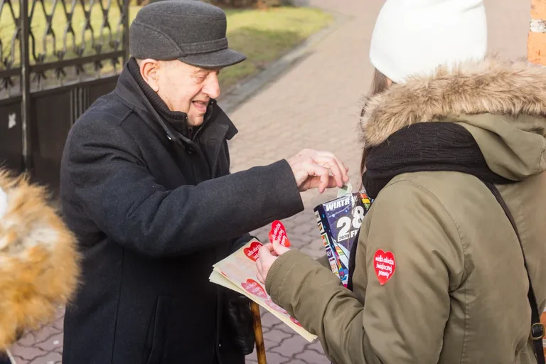 W Ostrowi zebrano już ponad 22 tys. złotych na WOŚP (zdjęcia)