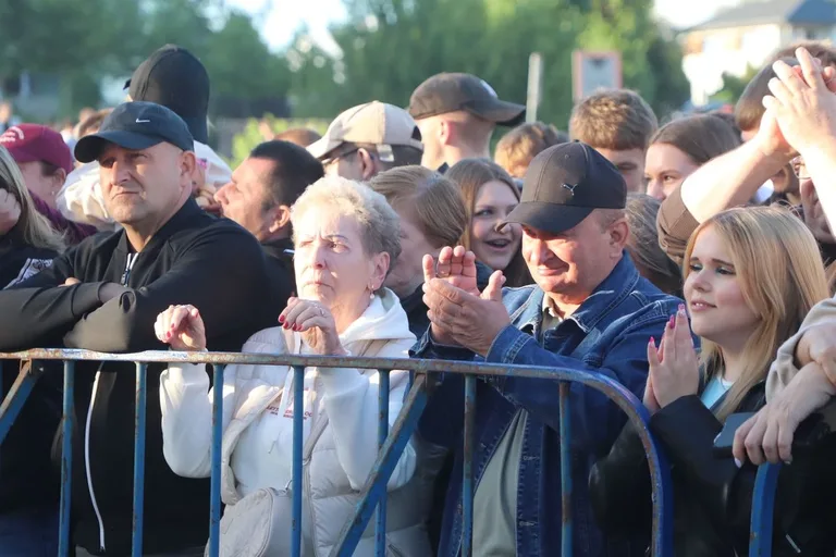 (szkiiiic) Koncertowy pierwszy dzień 46. Dni Broku i Puszczy Białej za nami. Publiczność bawiła się do późna (zdjęcia, wideo)