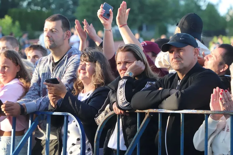 (szkiiiic) Koncertowy pierwszy dzień 46. Dni Broku i Puszczy Białej za nami. Publiczność bawiła się do późna (zdjęcia, wideo)