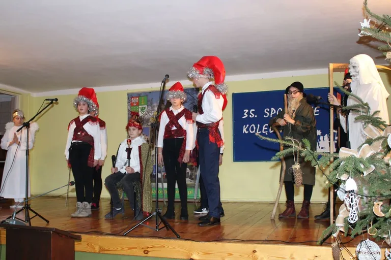 Spotkanie kolędnicze w Bogutach-Piankach (zdjęcia)