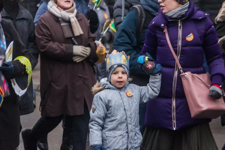 Trzech Króli, anioły i demony - zobacz jak wyglądał Orszak Trzech Króli w Ostrowi Mazowieckiej (zdjęcia, wideo)
