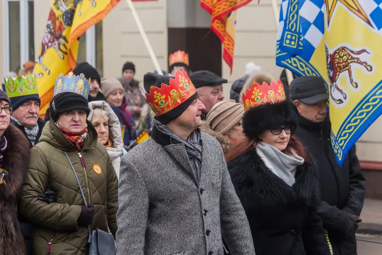 Trzech Króli, anioły i demony - zobacz jak wyglądał Orszak Trzech Króli w Ostrowi Mazowieckiej (zdjęcia, wideo)