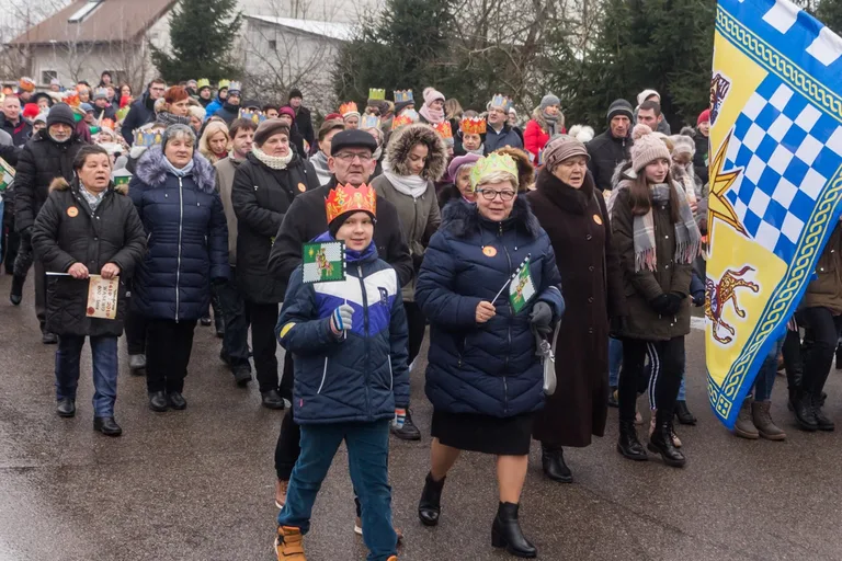 Orszak Trzech Króli w Wąsewie (zdjęcia, wideo)