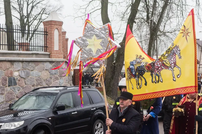 Orszak Trzech Króli w Wąsewie (zdjęcia, wideo)