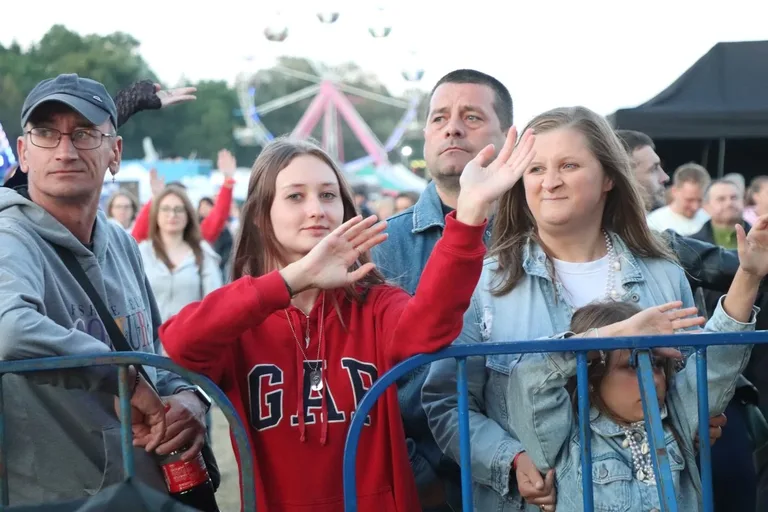 (szkiiiic) Koncertowy pierwszy dzień 46. Dni Broku i Puszczy Białej za nami. Publiczność bawiła się do późna (zdjęcia, wideo)
