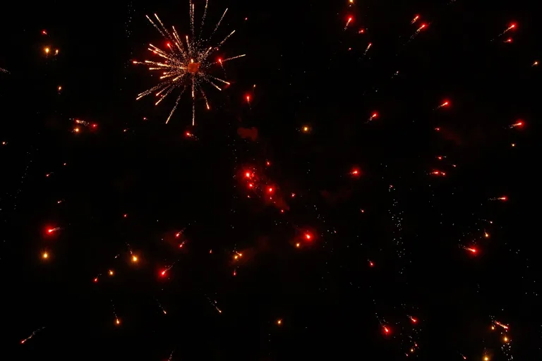 Mieszkańcy Ostrowi Mazowieckiej przywitali Nowy Rok (zdjęcia, wideo)