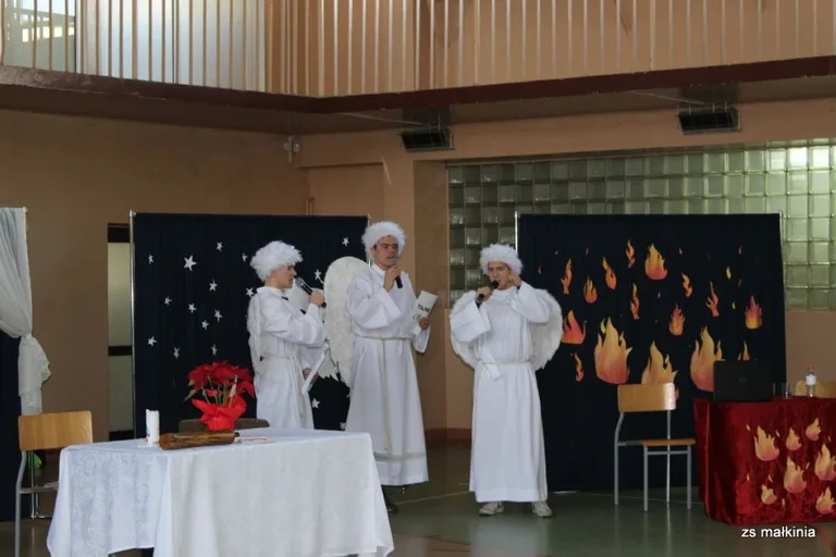 Jasełka w małkińskim Staszicu (zdjęcia)