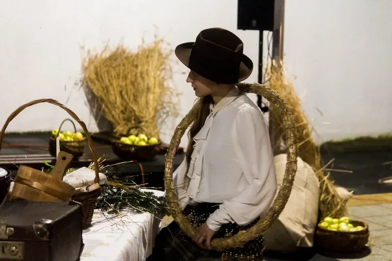 Happening Krakowskiego Teatru Ulicznego (zdjęcia, wideo)
