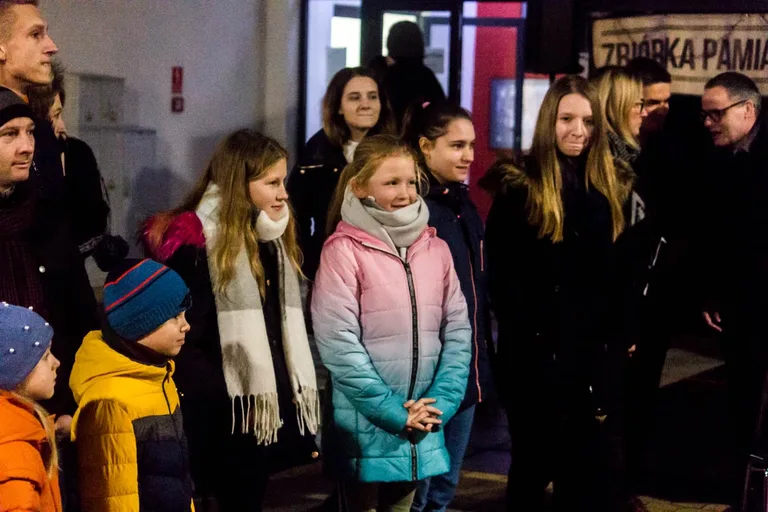 Happening Krakowskiego Teatru Ulicznego (zdjęcia, wideo)