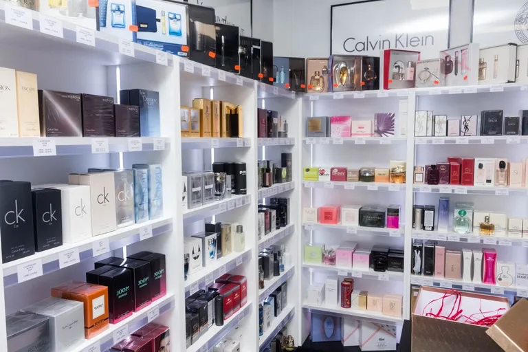 Jeszcze bez prezentów? Perfumeria zaprasza na zakupy (zdjęcia)