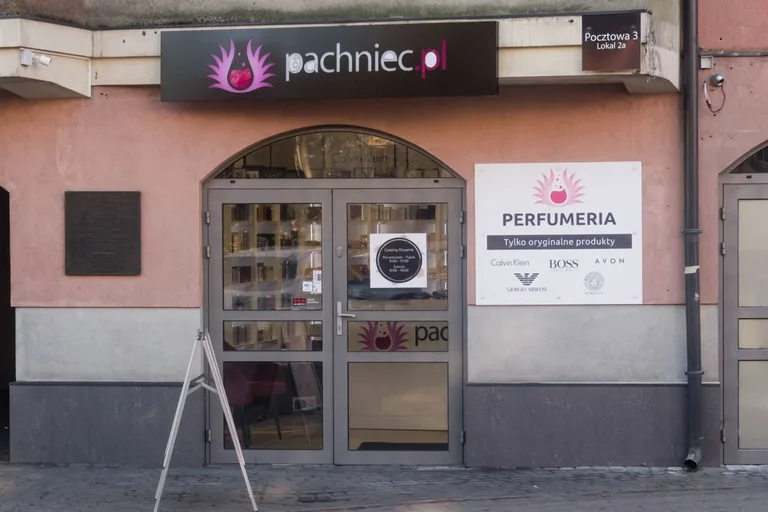 Jeszcze bez prezentów? Perfumeria zaprasza na zakupy (zdjęcia)