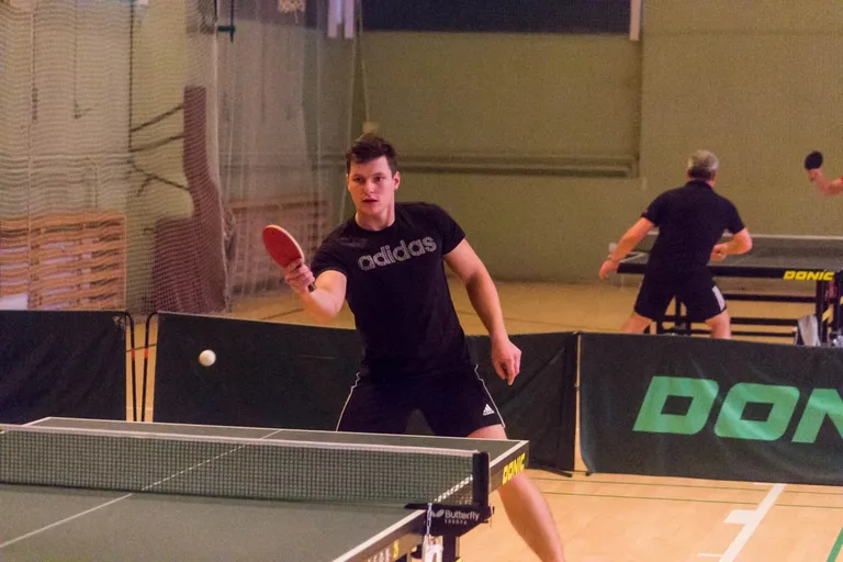 Artur Piersa liderem tenisowego Grand Prix (zdjęcia, wideo)