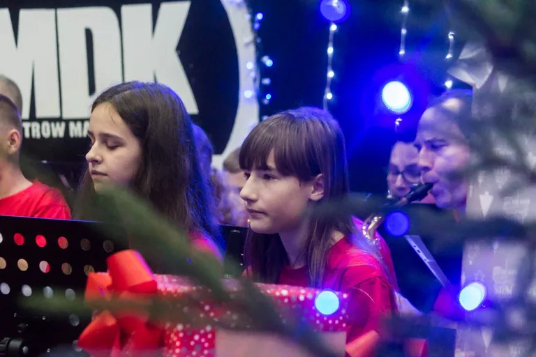 Święty Mikołaj po raz kolejny odwiedził dzieci (zdjęcia, wideo)