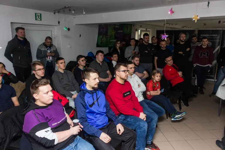 "Koksuzovi13" wygrywa pierwszy turniej Diamond Football League (zdjęcia)