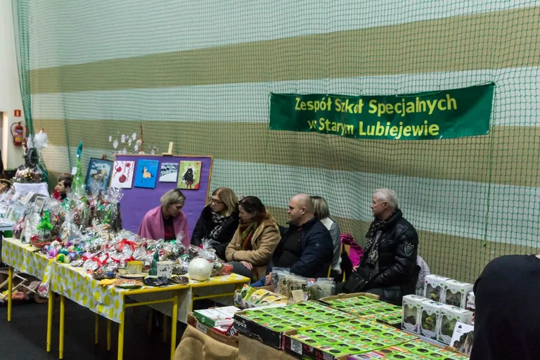 Jarmark świąteczny w Ostrowi Mazowieckiej (zdjęcia)
