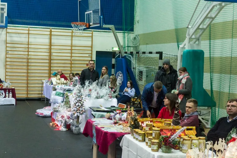 Jarmark świąteczny w Ostrowi Mazowieckiej (zdjęcia)