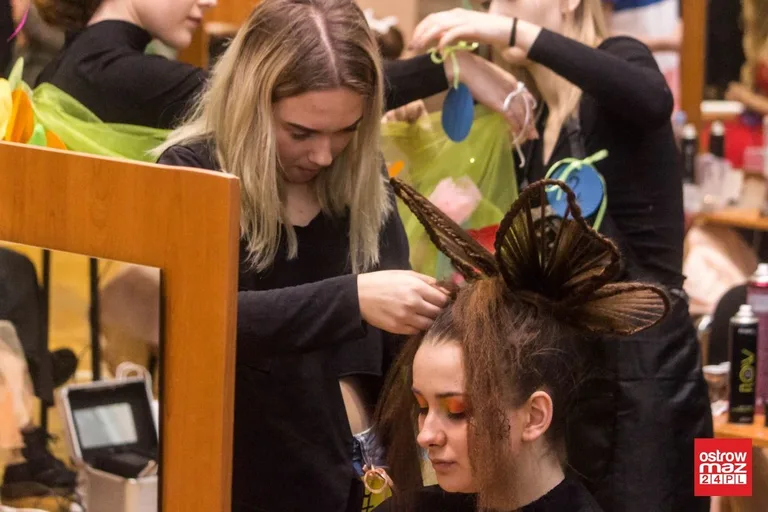 Konkurs fryzjerstwa artystycznego "Butterfly" w Ostrowi Mazowieckiej (zdjęcia)