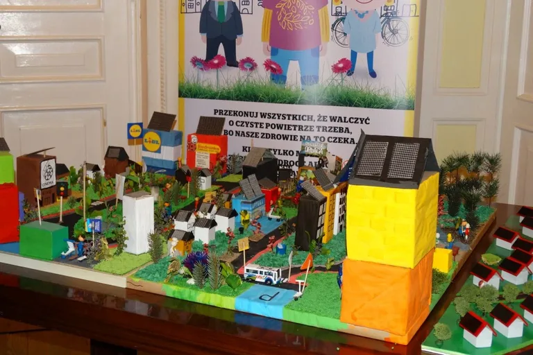 Sukces uczennic ostrowskiej "dwójki" (zdjęcia)