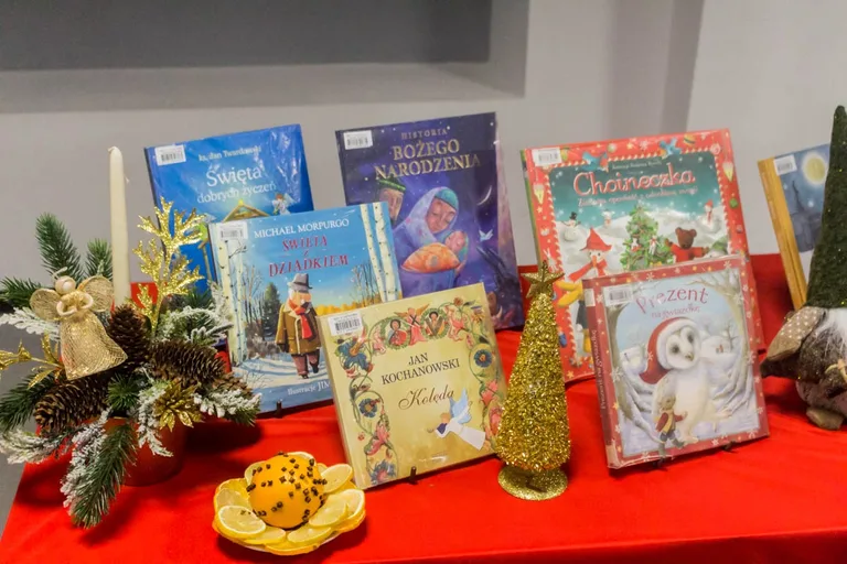 Świąteczne warsztaty w ostrowskiej bibliotece (zdjęcia)