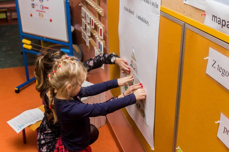 "Skąd się biorą produkty ekologiczne". Program edukacyjny w ostrowskim przedszkolu (zdjęcia)