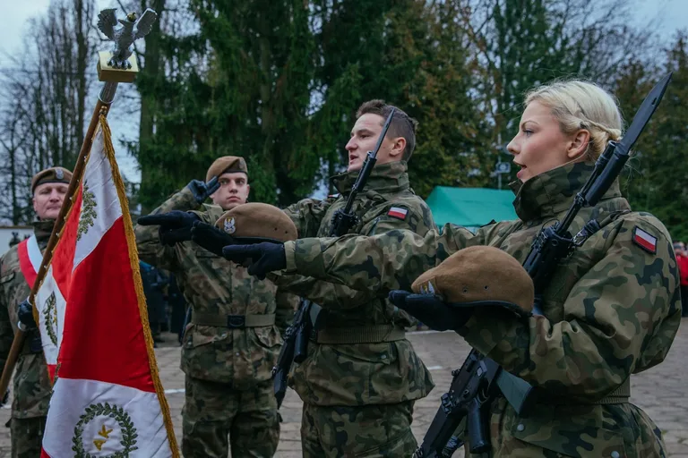 Mieszkańcy powiatu ostrowskiego w szeregach WOT (zdjęcia)