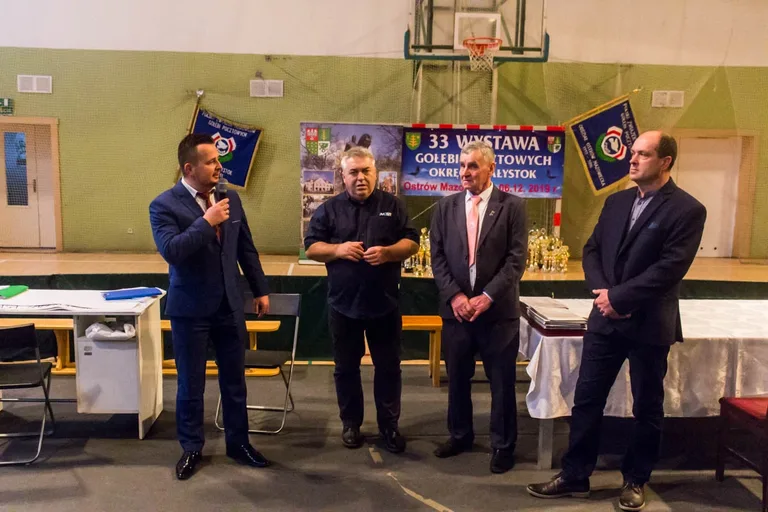 Hodowcy zaprezentowali swoje ptaki w Ostrowi Mazowieckiej (zdjęcia, wideo)