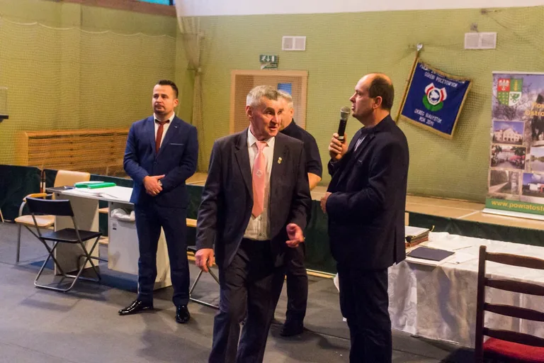 Hodowcy zaprezentowali swoje ptaki w Ostrowi Mazowieckiej (zdjęcia, wideo)