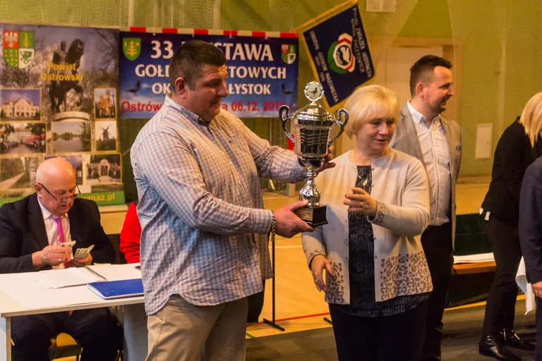 Hodowcy zaprezentowali swoje ptaki w Ostrowi Mazowieckiej (zdjęcia, wideo)