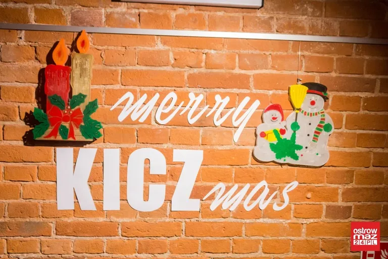 "Merry Kiczmas". Wystawa w Jatkach zainaugurowana (zdjęcia, wideo)