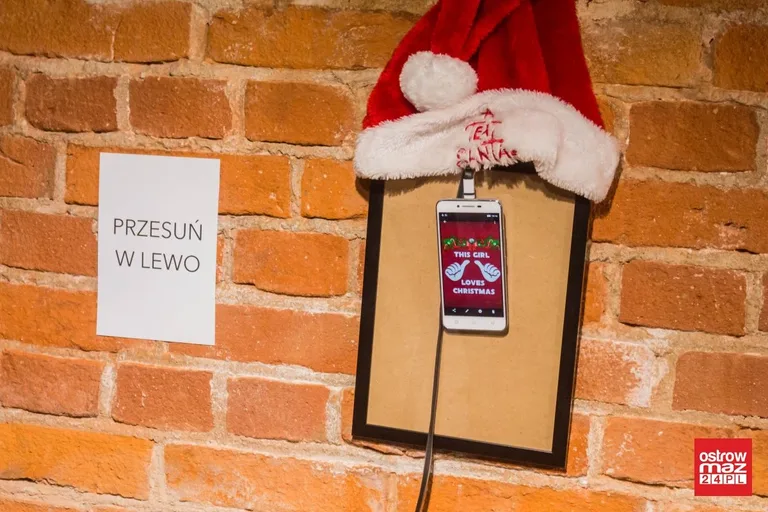 "Merry Kiczmas". Wystawa w Jatkach zainaugurowana (zdjęcia, wideo)