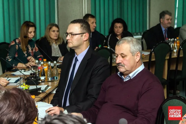 Rada gminy podniosła podatki od nieruchomości (zdjęcia, wideo)
