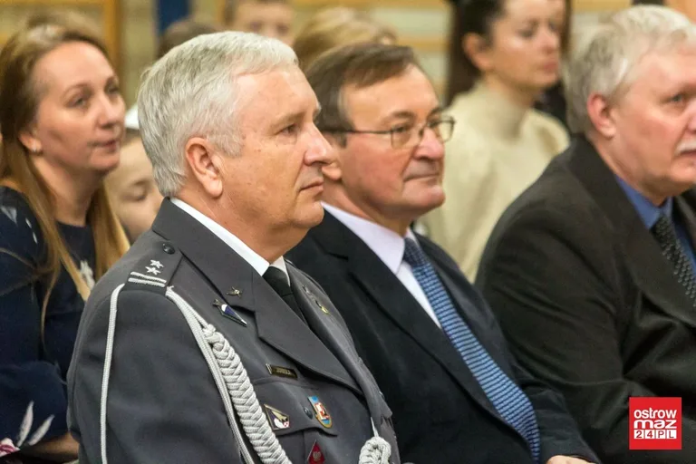 Ślubowanie uczniów Technikum Lotniczego w Nagoszewie (zdjęcia, wideo)