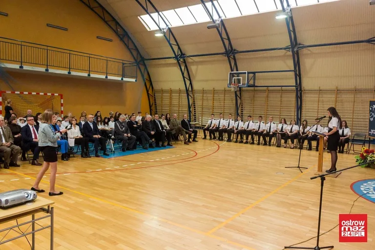 Ślubowanie uczniów Technikum Lotniczego w Nagoszewie (zdjęcia, wideo)