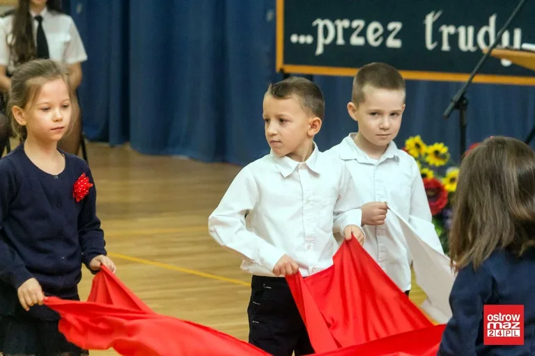 Ślubowanie uczniów Technikum Lotniczego w Nagoszewie (zdjęcia, wideo)