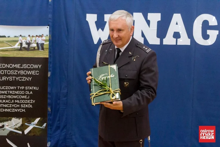 Ślubowanie uczniów Technikum Lotniczego w Nagoszewie (zdjęcia, wideo)