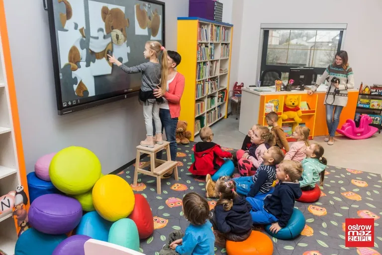 Dzień Pluszowego Misia w ostrowskiej bibliotece (zdjęcia)