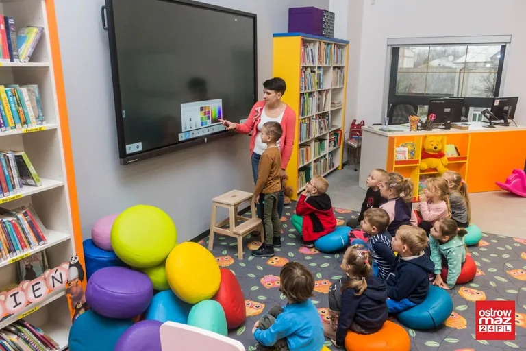 Dzień Pluszowego Misia w ostrowskiej bibliotece (zdjęcia)