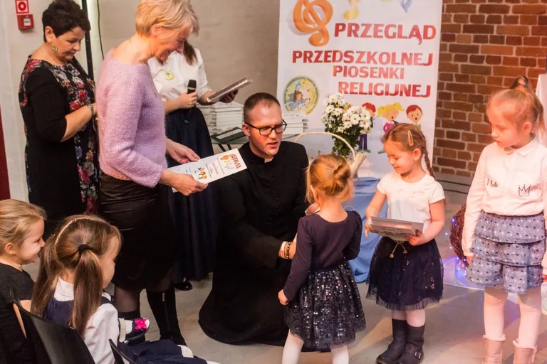 Siódmy Przegląd Przedszkolnej Piosenki Religijnej (zdjęcia, wideo)