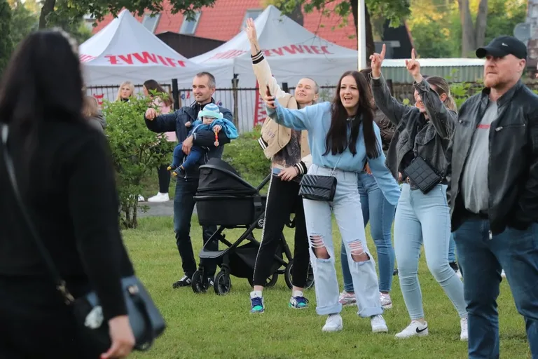Finał Dni Ostrowi Mazowieckiej. Roxaok przyciągnęła słońce, a zespół Spontan porwał tłumy (zdjęcia, wideo)