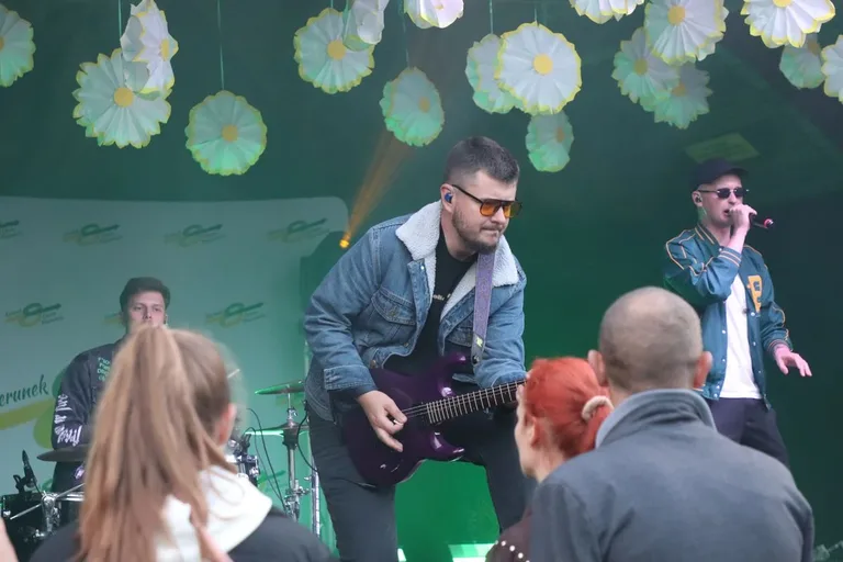 Finał Dni Ostrowi Mazowieckiej. Roxaok przyciągnęła słońce, a zespół Spontan porwał tłumy (zdjęcia, wideo)