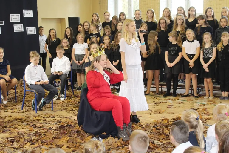 Święto Niepodległej w ostrowskiej "jedynce" (zdjęcia)