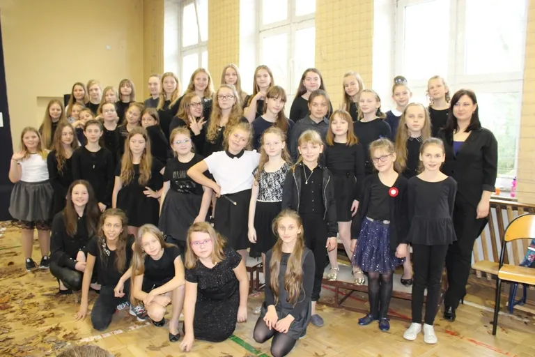 Święto Niepodległej w ostrowskiej "jedynce" (zdjęcia)