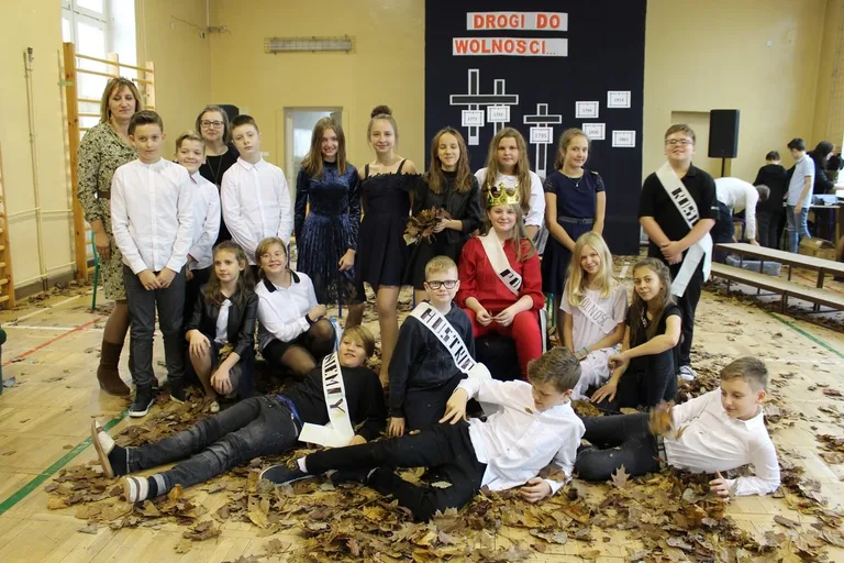 Święto Niepodległej w ostrowskiej "jedynce" (zdjęcia)