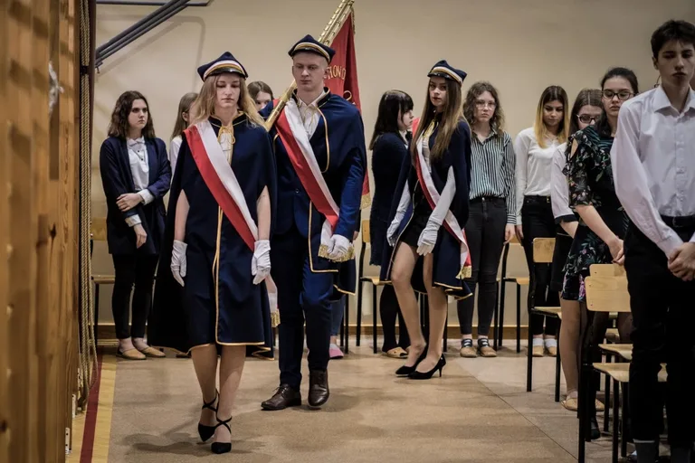 Obchody Święta Niepodległości w ostrowskim Ekonomiku (zdjęcia)