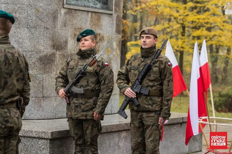 Uroczystości niepodległościowe w Komorowie (zdjęcia)